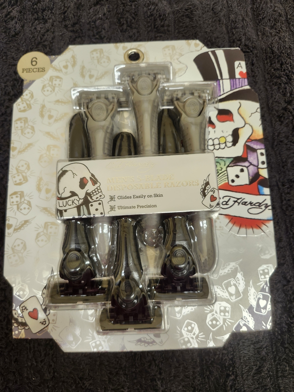 Ed Hardy Lucky Skull Disposable Razors - Black and Cream Packaging (6 Pack)